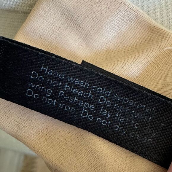 Soma Nude Strapless Bra Size 38C - Picture 5 of 5